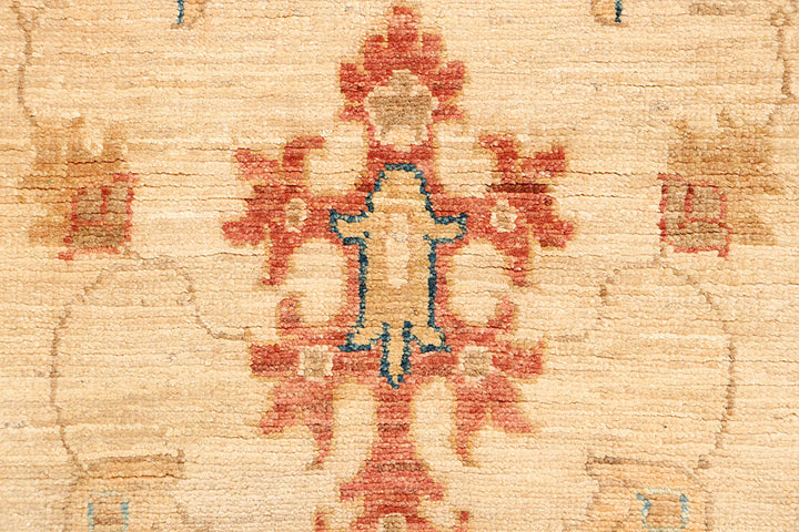 Navajo White Oushak 2' 4 x 7' 1 - No. 65691 - ALRUG Rug Store