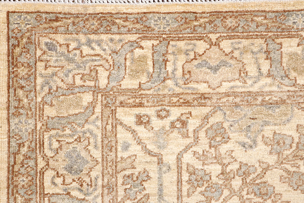 Blanched Almond Ziegler 4' 6 x 5' 9 - No. 65711 - ALRUG Rug Store