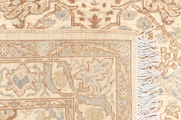 Blanched Almond Ziegler 4' 6 x 5' 9 - No. 65711 - ALRUG Rug Store