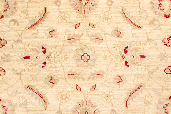 Cornsilk Ziegler 5' 6 x 7' 11 - No. 65716 - ALRUG Rug Store