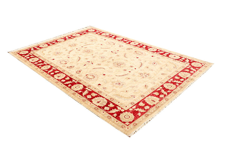 Cornsilk Ziegler 5' 6 x 7' 11 - No. 65716 - ALRUG Rug Store
