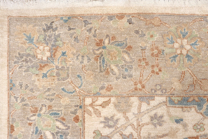 Bisque Ziegler 8' 4 x 11' 7 - No. 65734 - ALRUG Rug Store