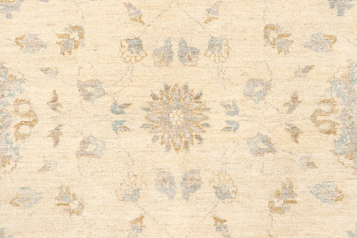 Navajo White Ziegler 8' 11 x 11' 11 - No. 65755 - ALRUG Rug Store