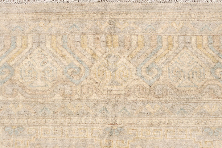Bisque Oushak 6' 2 x 9' 2 - No. 65769 - ALRUG Rug Store