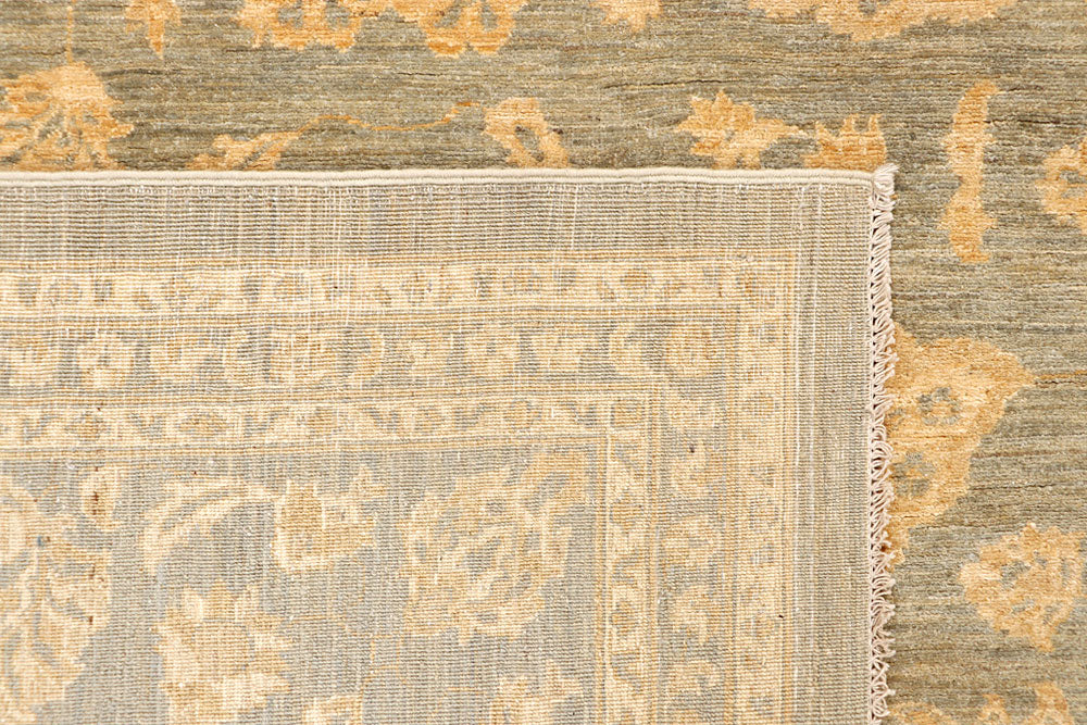 Navajo White Ziegler 9' 1 x 11' 7 - No. 65790 - ALRUG Rug Store