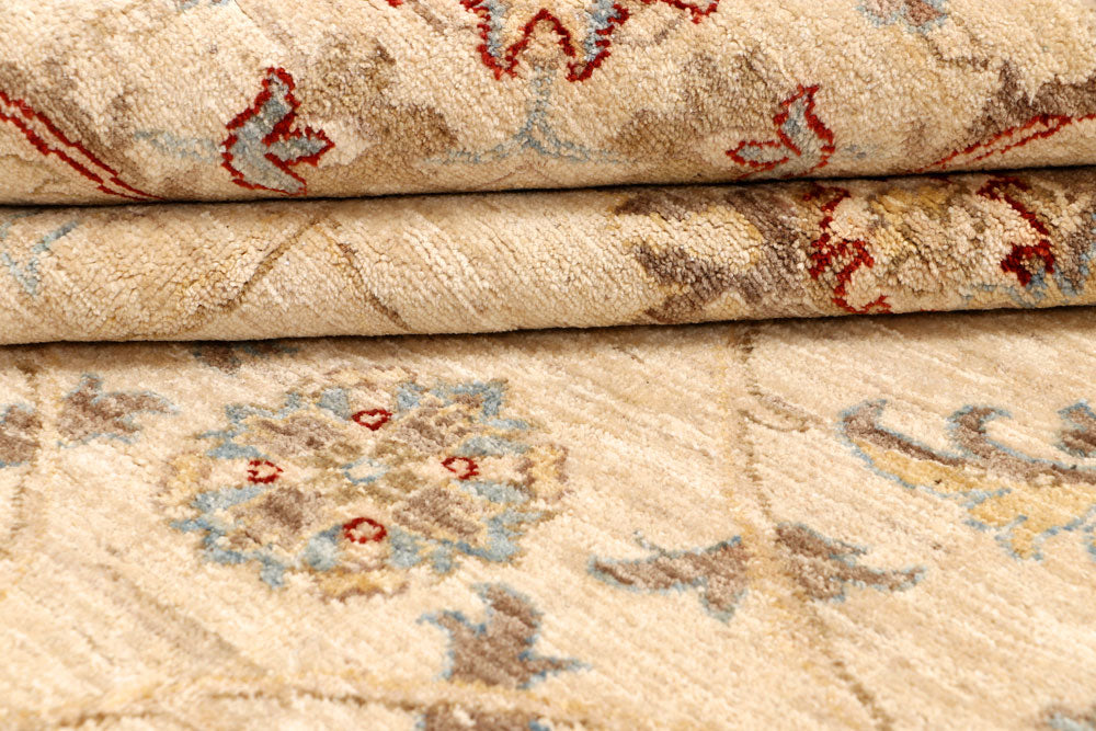 Blanched Almond Ziegler 7' 10 x 7' 10 - No. 65791 - ALRUG Rug Store