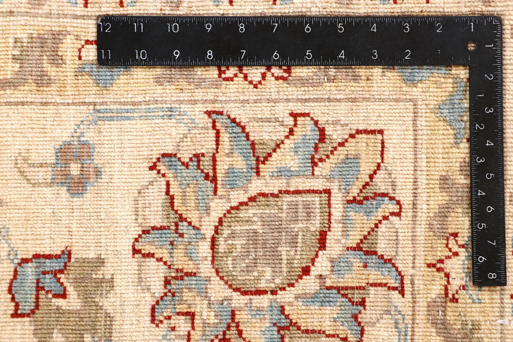 Blanched Almond Ziegler 7' 10 x 7' 10 - No. 65791 - ALRUG Rug Store