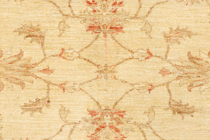 Navajo White Ziegler 6' 7 x 6' 10 - No. 65796 - ALRUG Rug Store