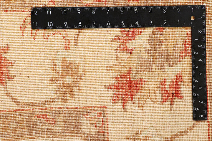 Navajo White Ziegler 6' 7 x 6' 10 - No. 65796 - ALRUG Rug Store