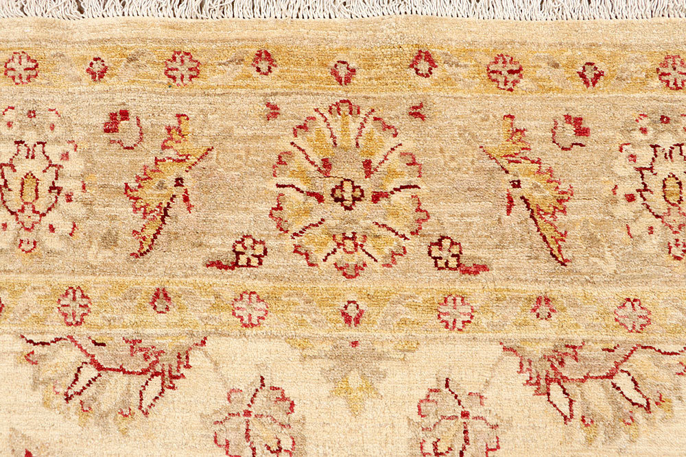 Cornsilk Ziegler 5' 5 x 7' 9 - No. 65801 - ALRUG Rug Store