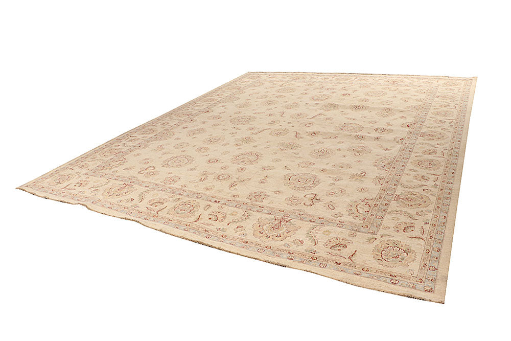 Antique White Ziegler 11' 10 x 14' 5 - No. 65862 - ALRUG Rug Store