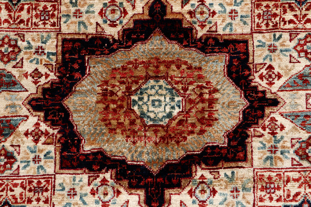 Floral White Mamluk 3' 1 x 5' 1 - No. 65919 - ALRUG Rug Store