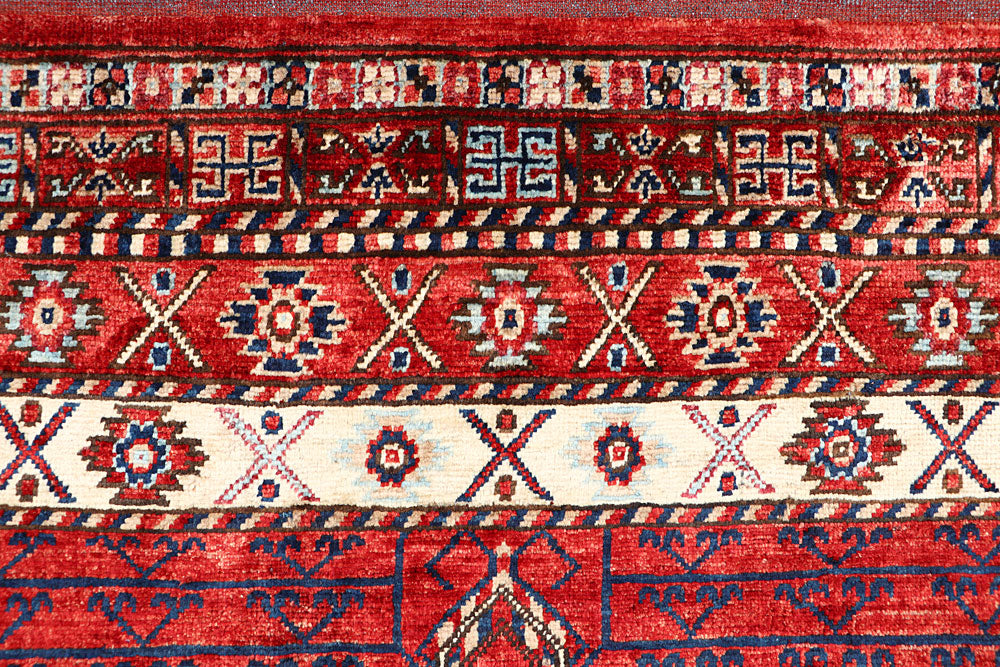 Firebrick Hatchlu 4' x 5' 10 - No. 66109 - ALRUG Rug Store