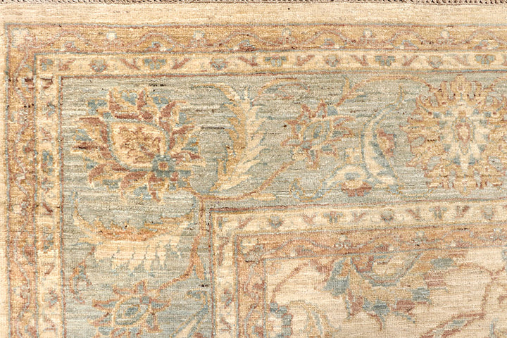 Bisque Ziegler 7' 9 x 9' 4 - No. 66373 - ALRUG Rug Store