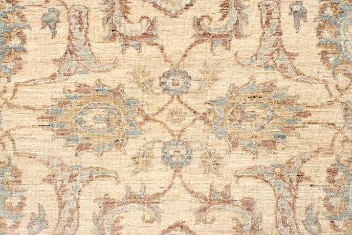 Bisque Ziegler 7' 9 x 9' 4 - No. 66373 - ALRUG Rug Store