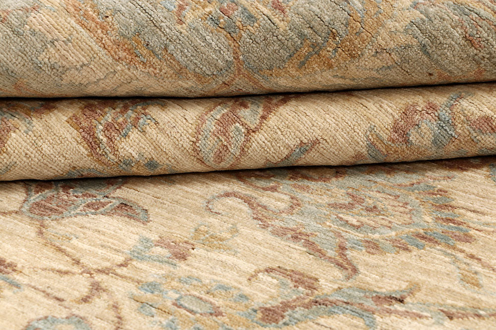 Bisque Ziegler 7' 9 x 9' 4 - No. 66373 - ALRUG Rug Store