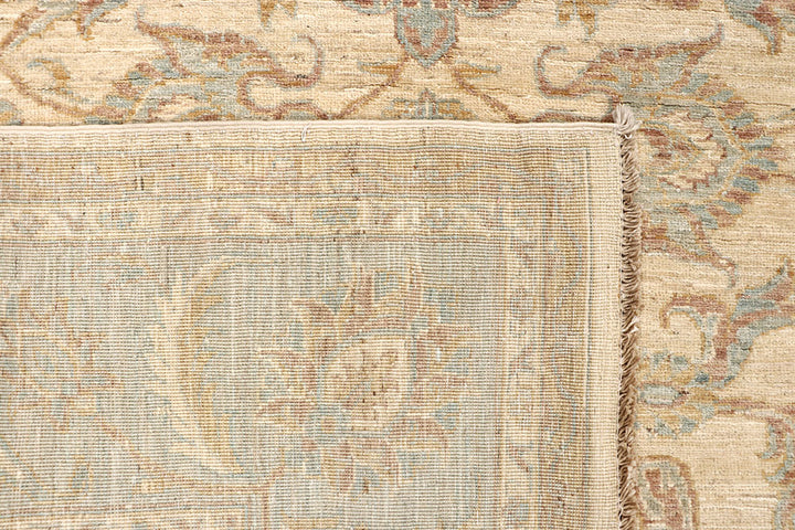 Bisque Ziegler 7' 9 x 9' 4 - No. 66373 - ALRUG Rug Store