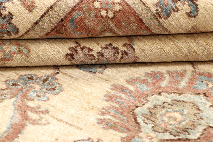 Bisque Ziegler 8' x 10' 2 - No. 66376 - ALRUG Rug Store