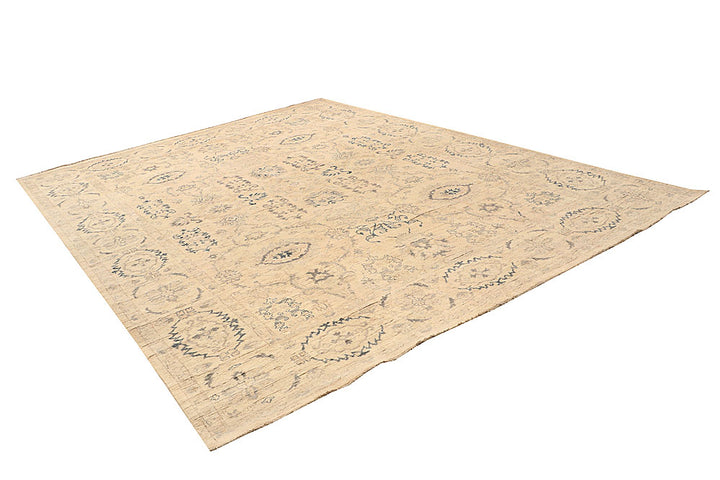 Bisque Ziegler 8' 10 x 11' 10 - No. 66398 - ALRUG Rug Store