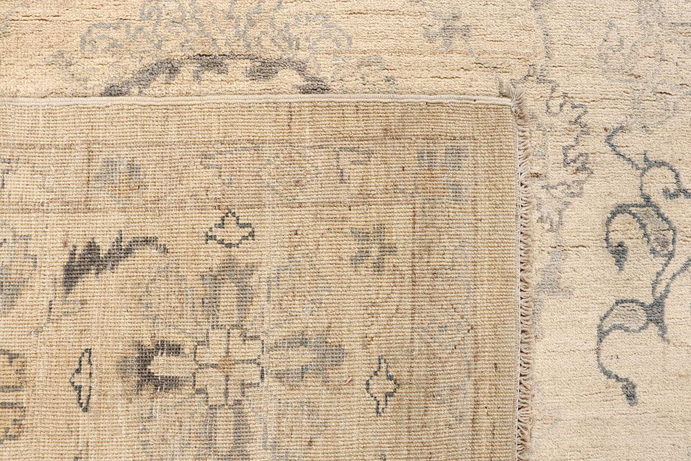 Bisque Ziegler 8' 10 x 11' 10 - No. 66398 - ALRUG Rug Store