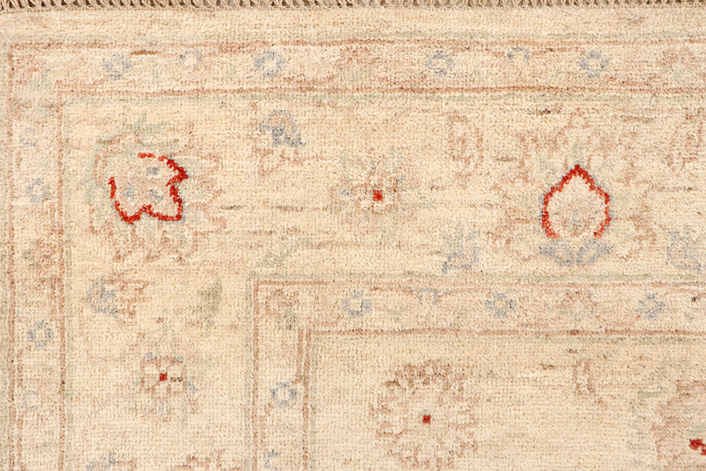 Bisque Ziegler 5' 7 x 8' - No. 66445 - ALRUG Rug Store