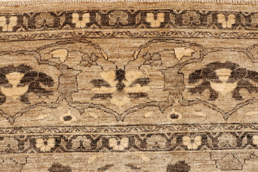 Tan Ziegler 9' 11 x 13' 7 - No. 66455 - ALRUG Rug Store