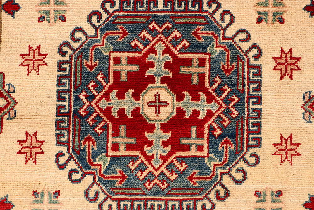 Cornsilk Kazak 3' 3 x 5' 1 - No. 66525 - ALRUG Rug Store