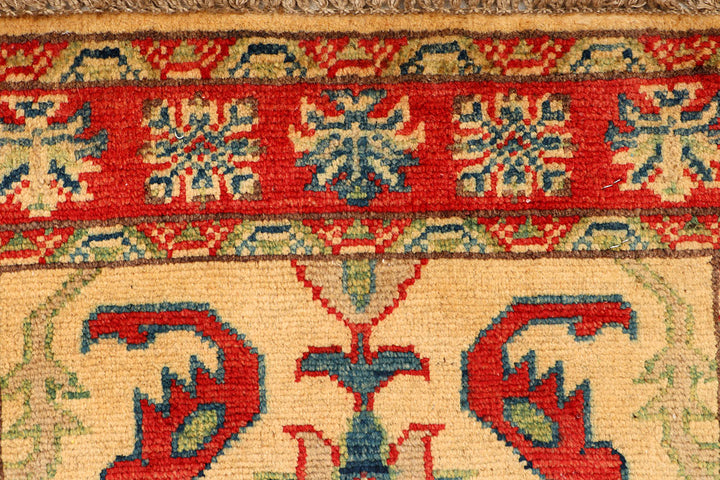 Navajo White Kazak 2' 1 x 5' 7 - No. 66561 - ALRUG Rug Store