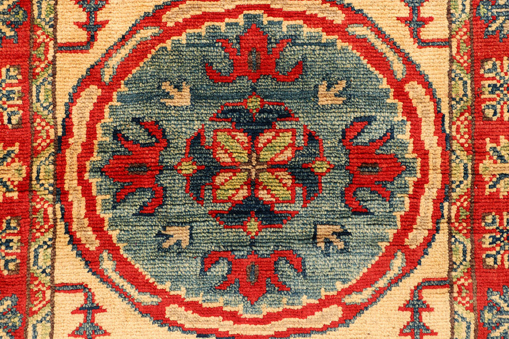 Navajo White Kazak 2' 1 x 5' 7 - No. 66561 - ALRUG Rug Store