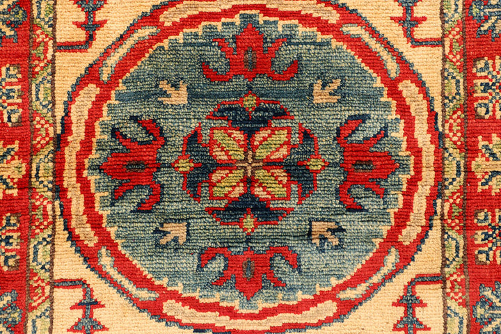 Navajo White Kazak 2' 1 x 5' 7 - No. 66561 - ALRUG Rug Store
