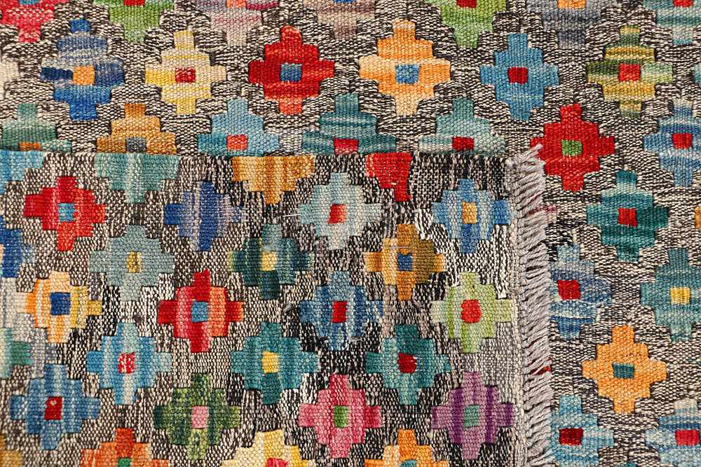 Multi Colored Kilim 5' 2 x 6' 3 - No. 66608 - ALRUG Rug Store