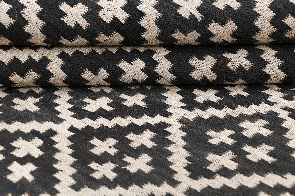 Multi Colored Kilim 4' x 5' 10 - No. 66669 - ALRUG Rug Store