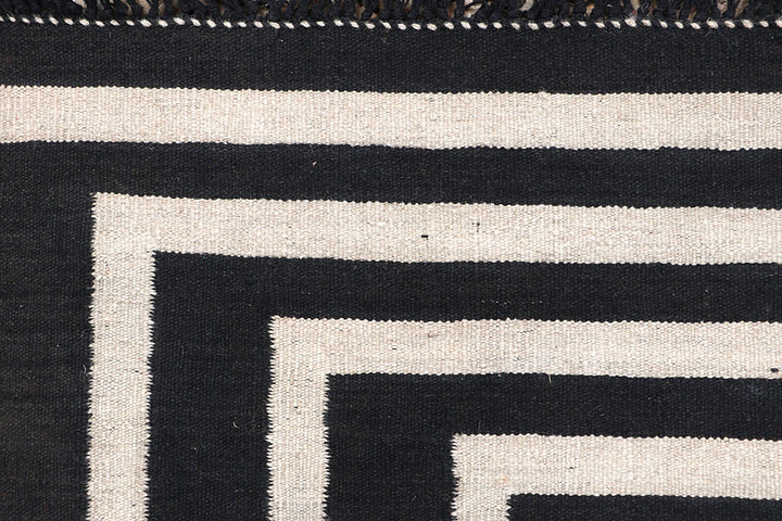 Multi Colored Kilim 3' 11 x 5' 8 - No. 66670 - ALRUG Rug Store