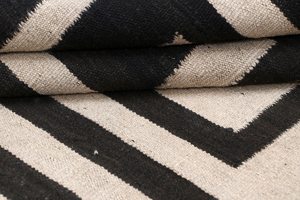 Multi Colored Kilim 3' 8 x 6' 1 - No. 66671 - ALRUG Rug Store