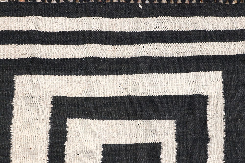 Multi Colored Kilim 3' 2 x 5' 3 - No. 66672 - ALRUG Rug Store