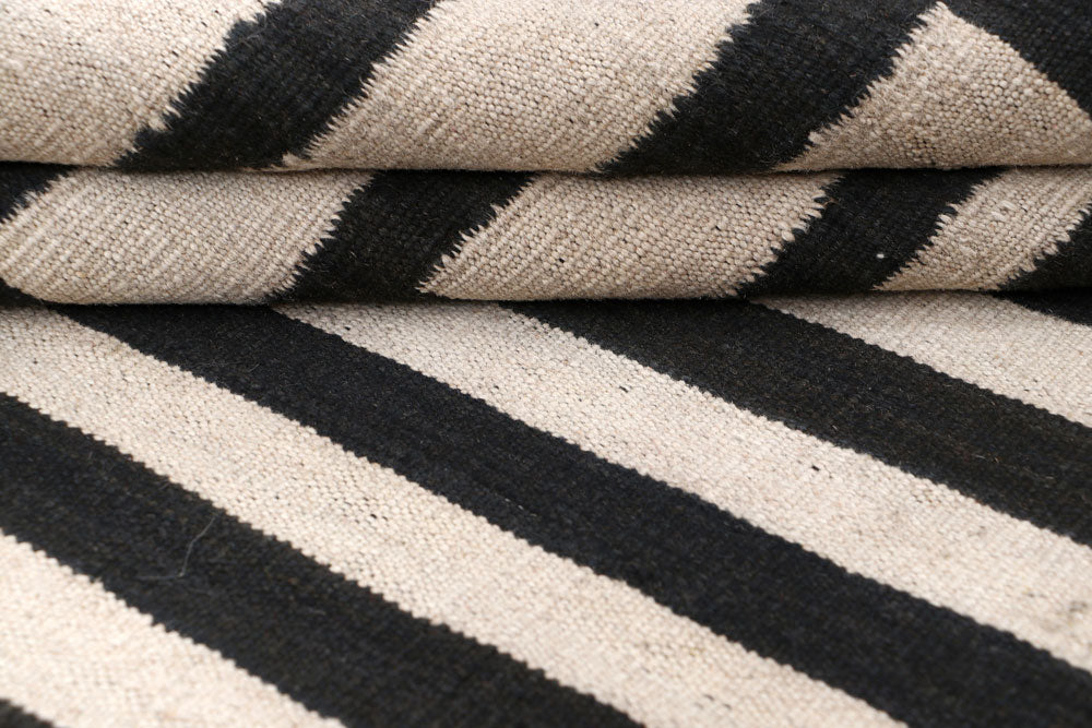 Multi Colored Kilim 3' 2 x 5' 3 - No. 66672 - ALRUG Rug Store