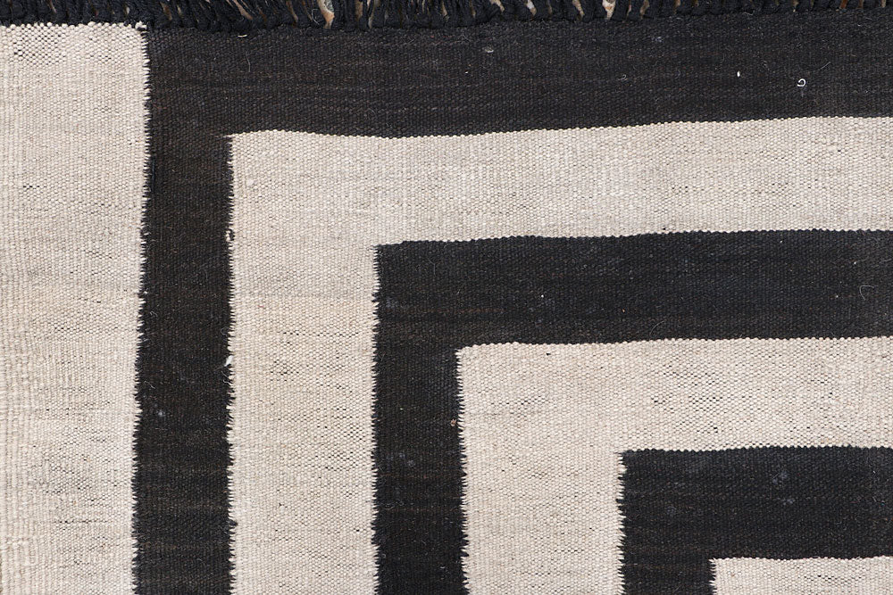 Multi Colored Kilim 4' x 6' 5 - No. 66674 - ALRUG Rug Store