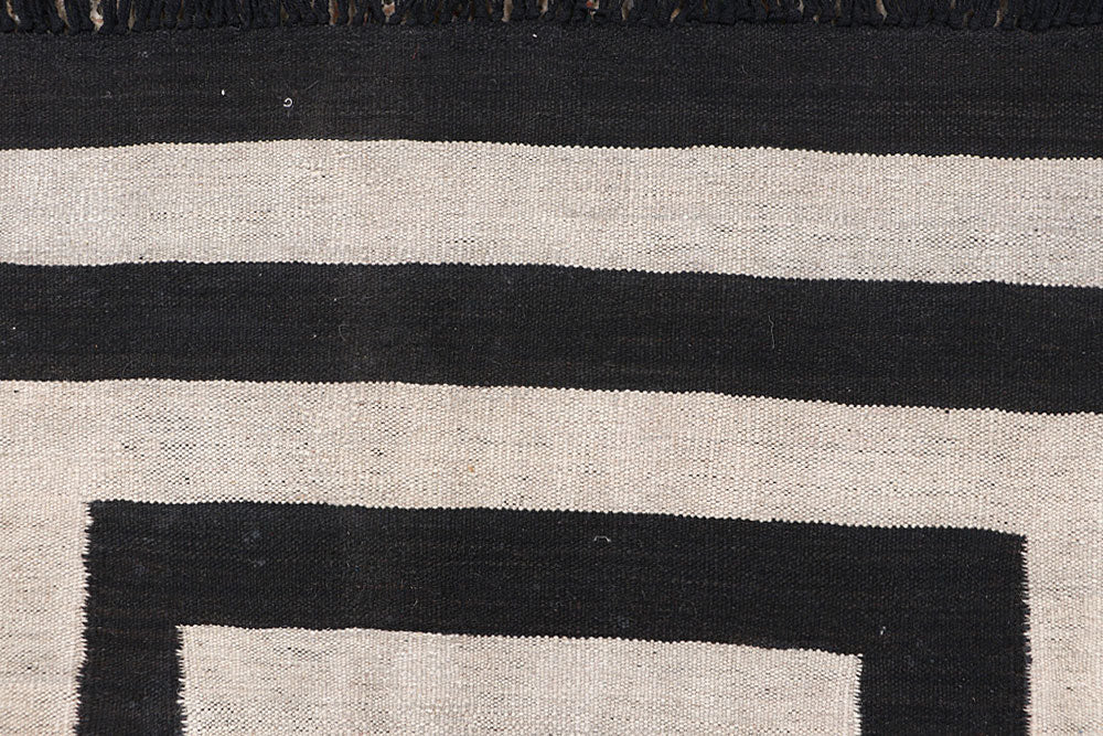 Multi Colored Kilim 4' x 6' 5 - No. 66674 - ALRUG Rug Store