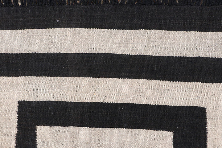 Multi Colored Kilim 4' x 6' 5 - No. 66674 - ALRUG Rug Store