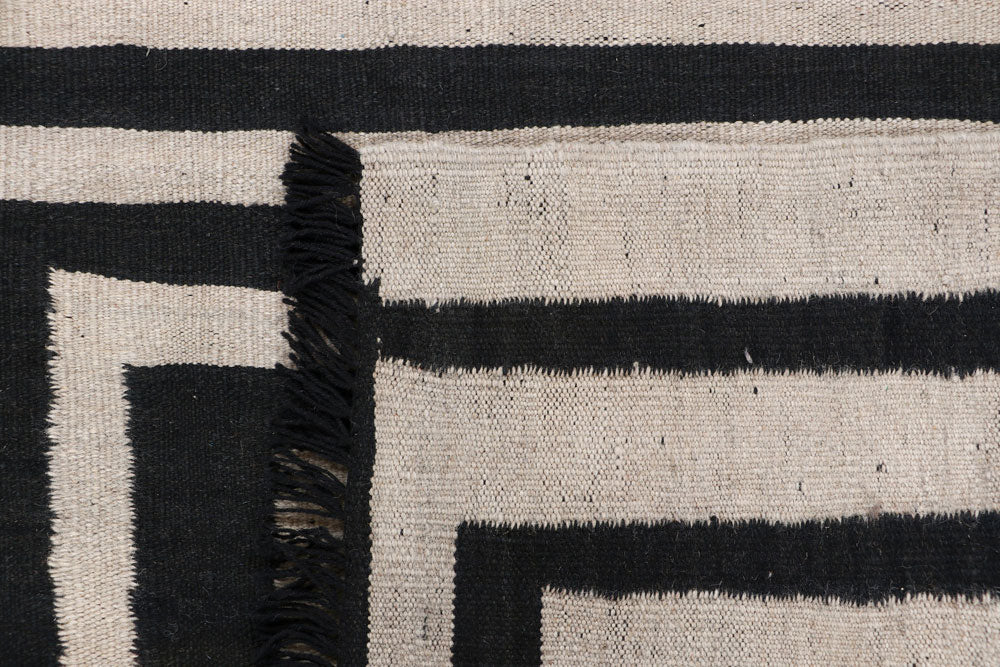 Multi Colored Kilim 3' 5 x 4' 10 - No. 66675 - ALRUG Rug Store