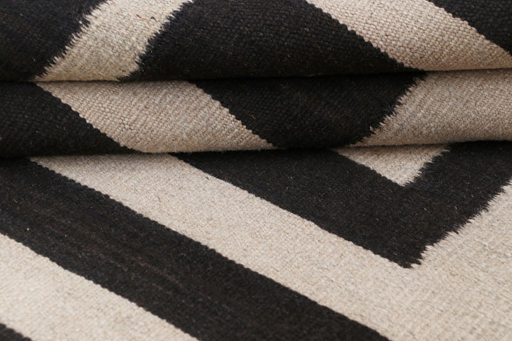 Multi Colored Kilim 3' 3 x 5' 4 - No. 66676 - ALRUG Rug Store