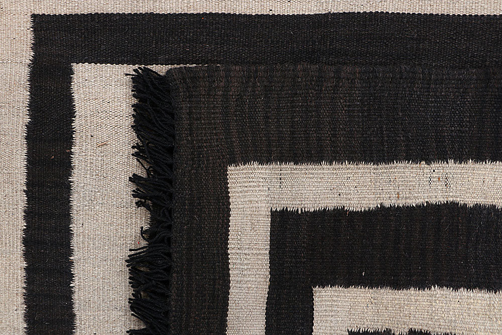 Multi Colored Kilim 3' 3 x 5' 4 - No. 66676 - ALRUG Rug Store