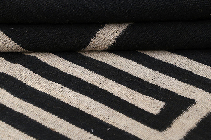 Multi Colored Kilim 3' 11 x 5' 11 - No. 66678 - ALRUG Rug Store