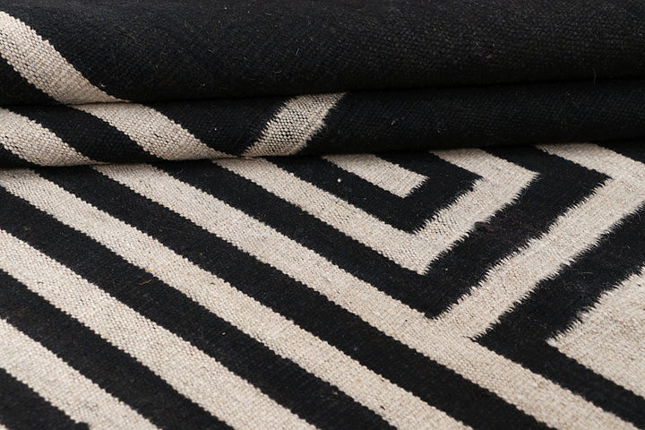 Multi Colored Kilim 4' x 5' 10 - No. 66679 - ALRUG Rug Store