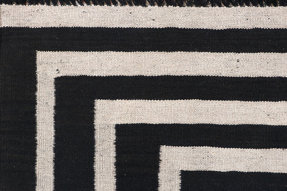 Multi Colored Kilim 4' x 6' 2 - No. 66680 - ALRUG Rug Store