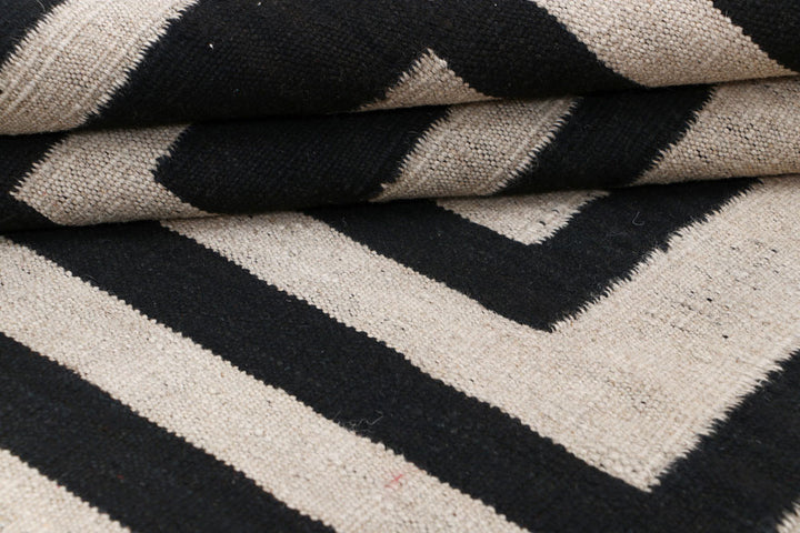 Multi Colored Kilim 4' x 6' 2 - No. 66680 - ALRUG Rug Store