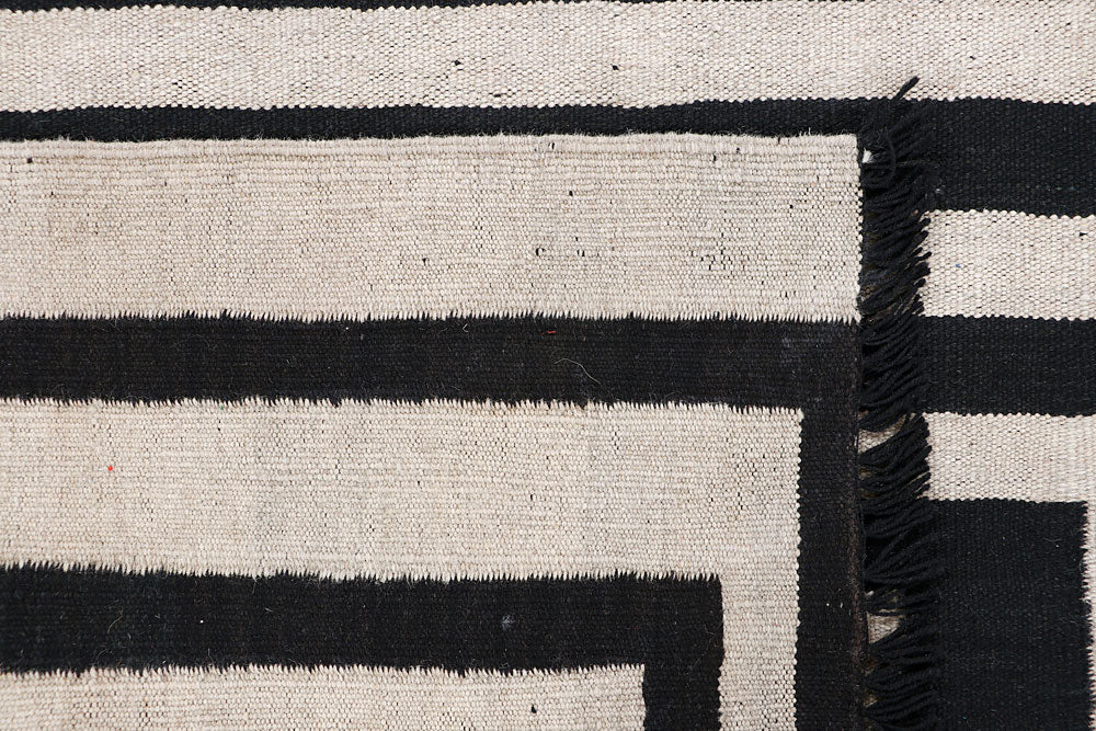 Multi Colored Kilim 4' x 6' 2 - No. 66680 - ALRUG Rug Store