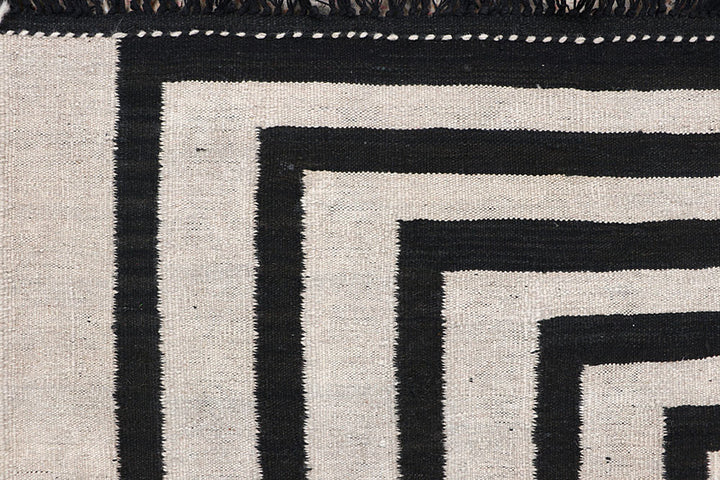 Multi Colored Kilim 4' 11 x 6' 6 - No. 66689 - ALRUG Rug Store