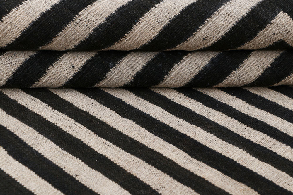 Multi Colored Kilim 5' 1 x 6' 6 - No. 66690 - ALRUG Rug Store