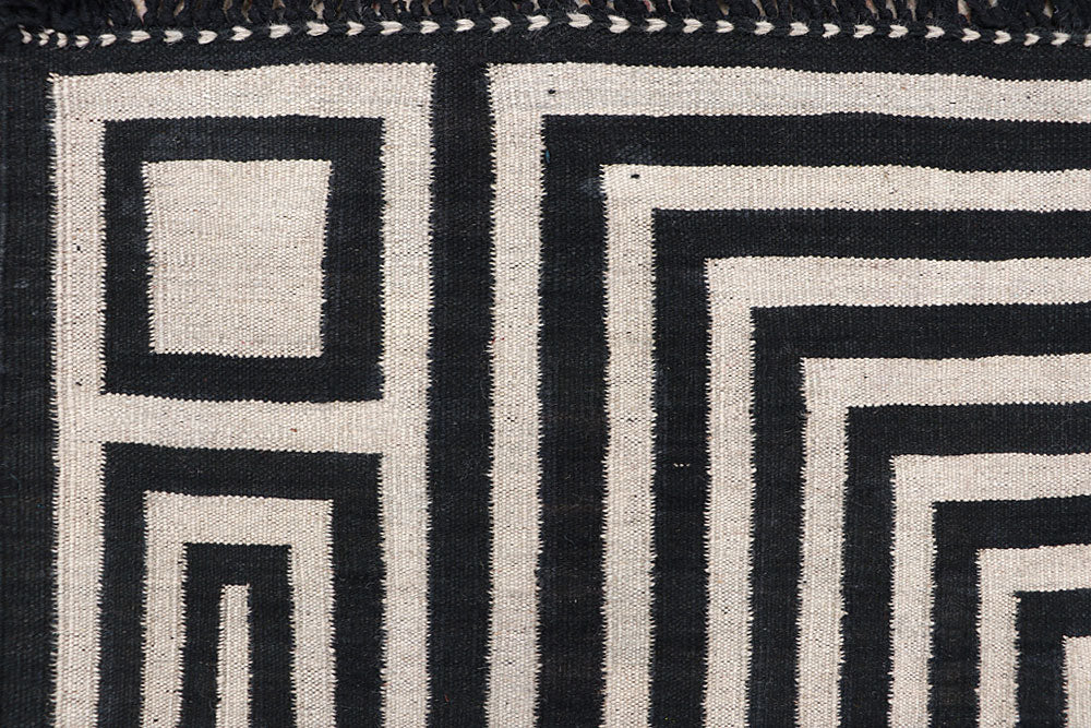 Multi Colored Kilim 5' 1 x 6' 3 - No. 66691 - ALRUG Rug Store